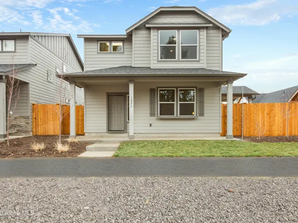 307 E Grosbeak Ave, Hayden Lake, ID 83835