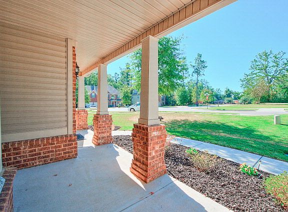 2nd image of 102 Mossy Oak Cir