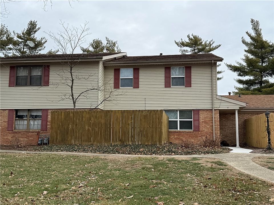 1st image of 5 Shorewood Dr N