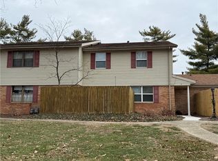 5 Shorewood Dr N, Danville, IL 61832