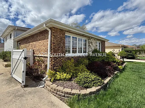 420 S Prospect Ave Photo 1