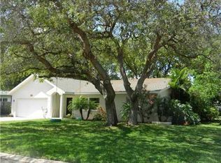 8974 Wildwood Ln, Seminole, FL 33776