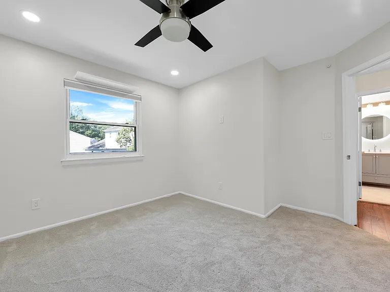 19 Pierson Dr — Photo 21
