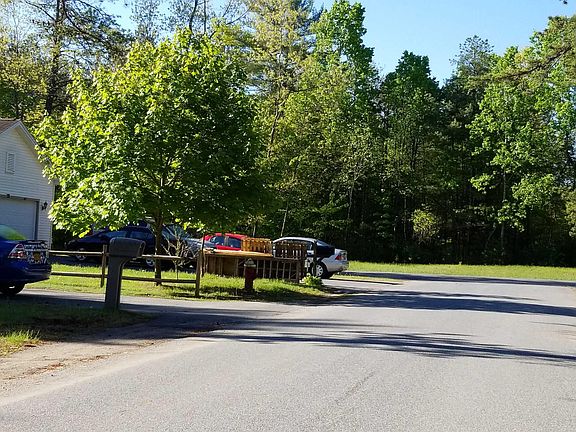 5th image of 26 Centennial Dr