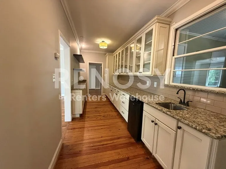 1020 Anderson St — Photo 15