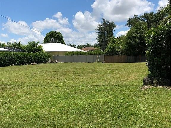 5th image of 12271 McGregor Blvd