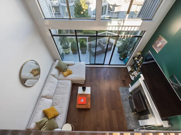 48 Richmond St #406, New Westminster, BC V3L 5P4