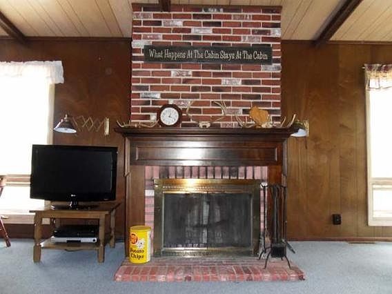 3rd image of 7625 W Point Dr