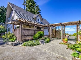 11016 NE Mountain View Rd, Bainbridge Island, WA 98110