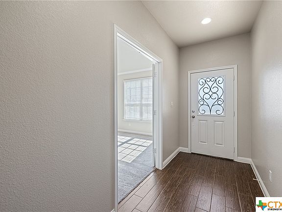 5th image of 829 Old World Dr