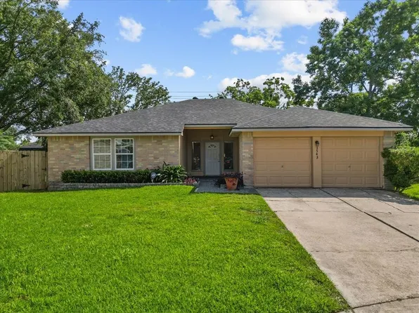 2543 Colonial Ridge Drive, Friendswood, TX 77546