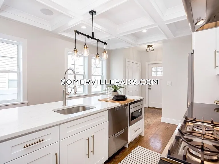 7 Webster St #1 — Photo 4