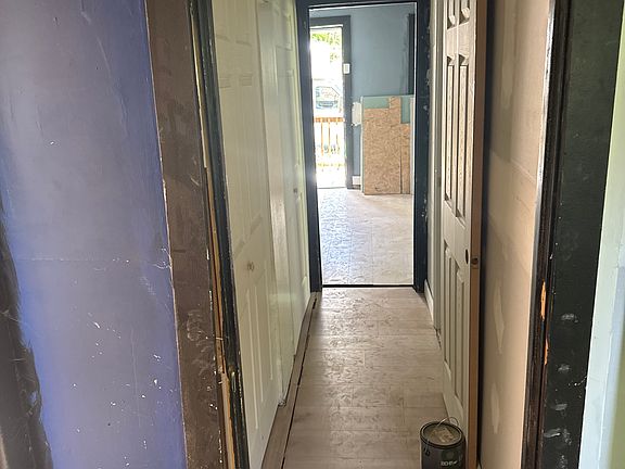 5th image of 2154 68th St