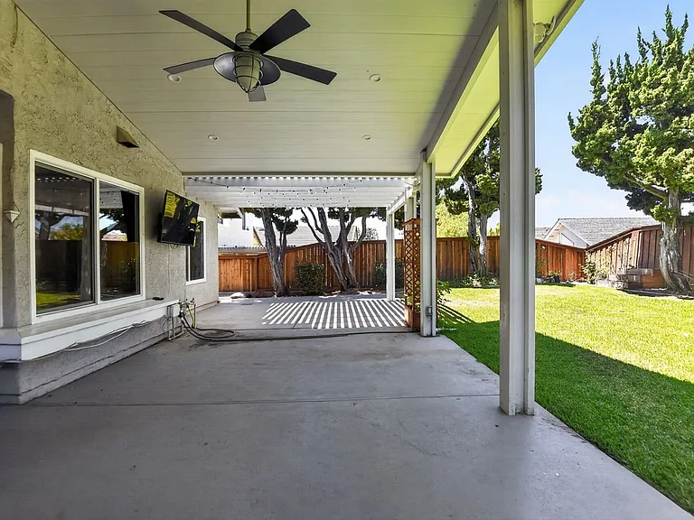 2173 Arbor Cir — Photo 16