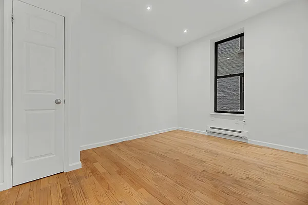 Rented by REAL New York | media 15