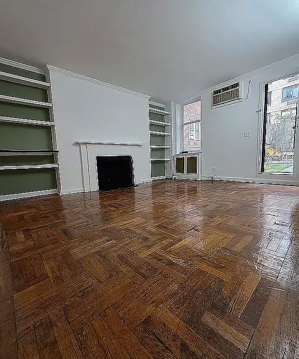 1st image of 128 E 35th St #41