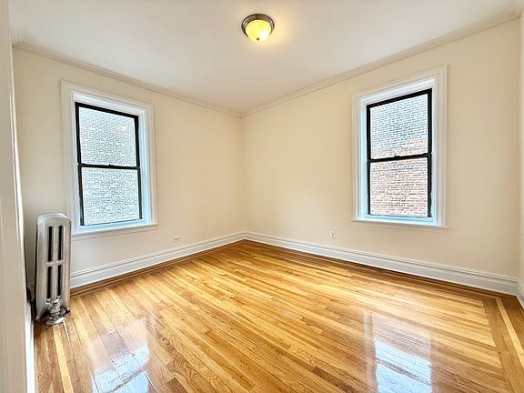 5th image of 55 Payson Ave APT 6a