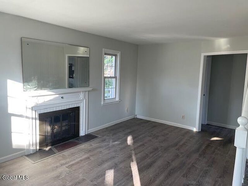 2nd image of 29 Forest Drive