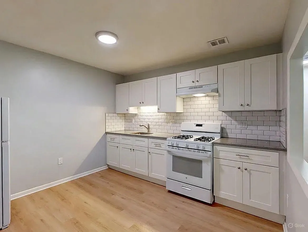 2 bed, 900 sqft, $1,650 — Photo 4