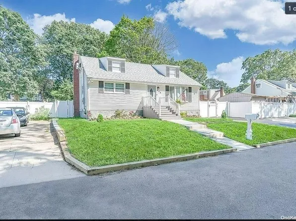 228 Lake Drive, Copiague, NY 11726