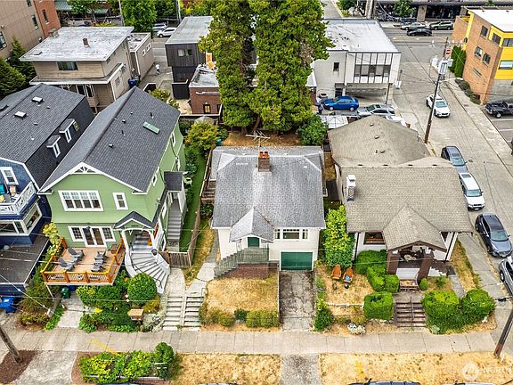 3rd image of 6823 Phinney Avenue N