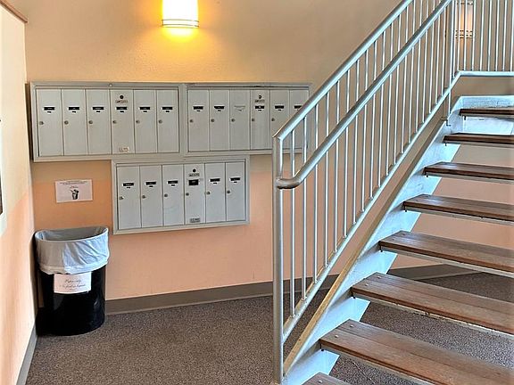 5th image of 7050 183rd St Unit 307