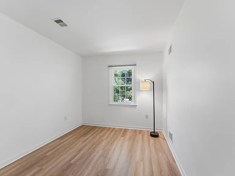 7428 Chummley Ct — Photo 18