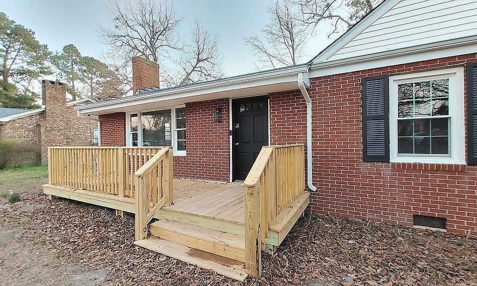 1st image of 2814 Jefferson Dr