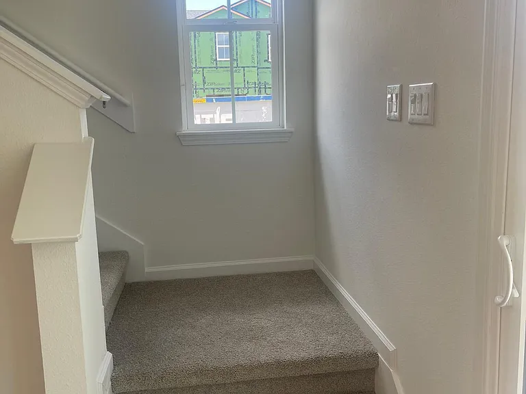 21 Mellowood Ln — Photo 7