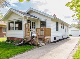 1009 Grand Ave, Ames, IA 50010