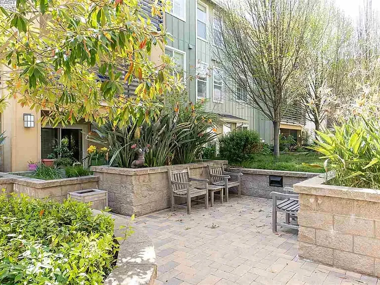4463 Hyde Cmn #228 — Photo 20