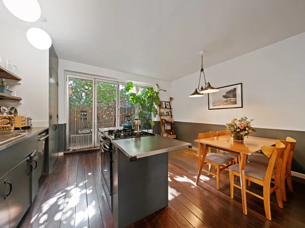 498 Bergen Street image 6 of 11