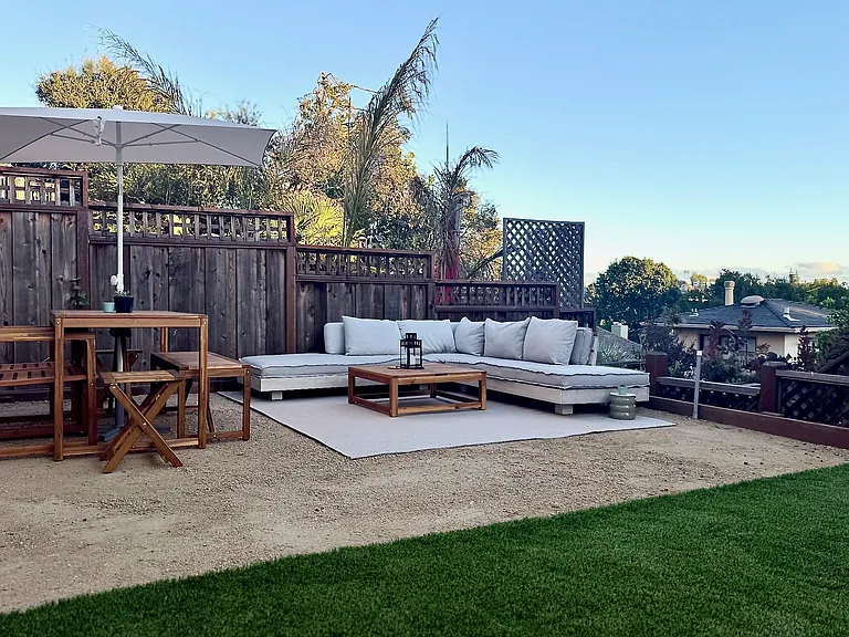 529 Rosal Ave — Photo 11