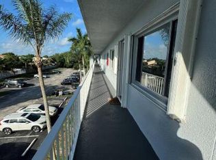 6289 Lear Drive #302, Atlantis, FL 33462