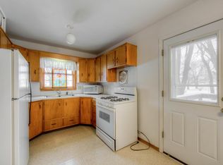 18 NW 3rd St, Adams, MN 55909