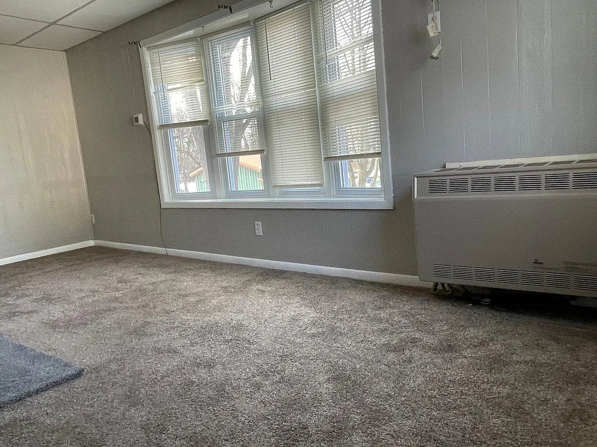 Building Photo - 908 West Ave #3