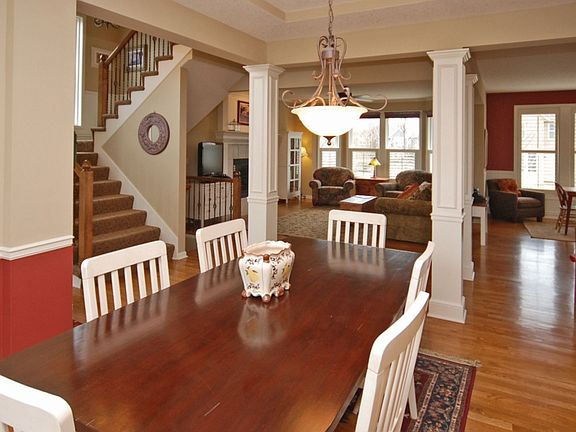 3rd image of 5741 Brockway St