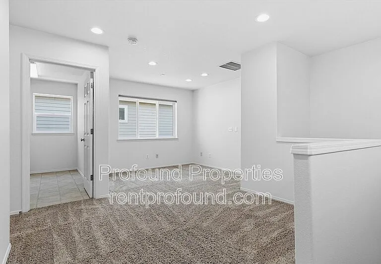 1140 SE Tamango St — Photo 16