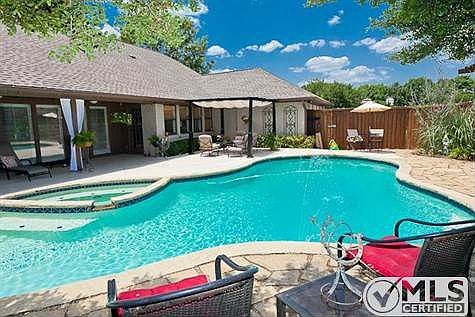 4th image of 2809 Hacienda Ct