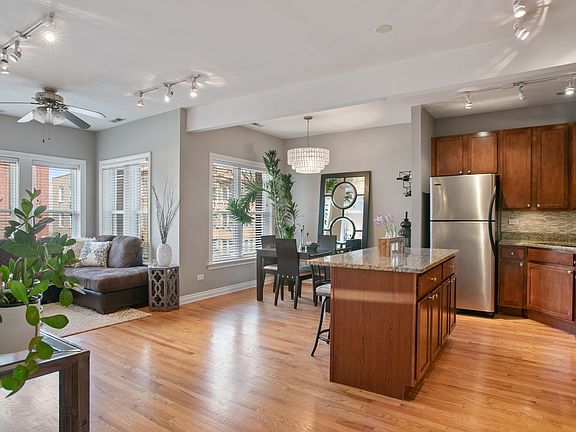 3rd image of 1463 W Winnemac Ave #2