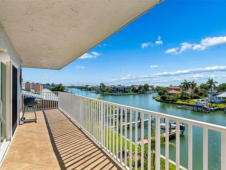 719 Pinellas Bayway S #301 — Photo 45