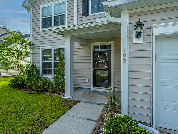 2nd image of 122 Marinella Dr