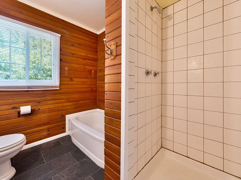 8150 Winding Way — Photo 4