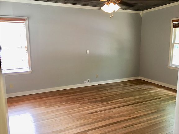 4th image of 1805 Garfield St