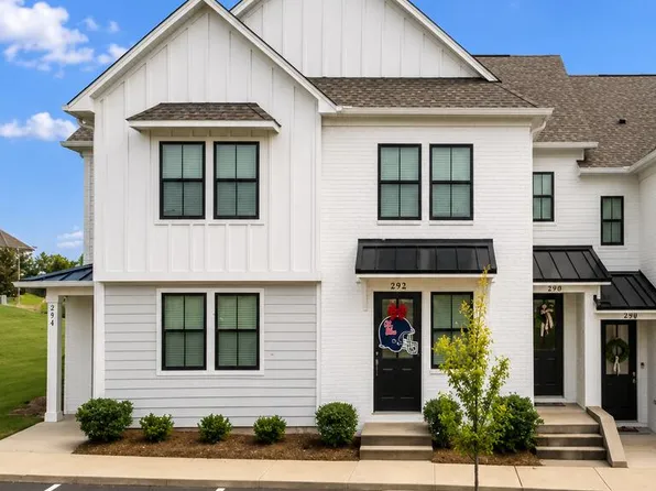 292 Hydrangea Dr, Oxford, MS 38655