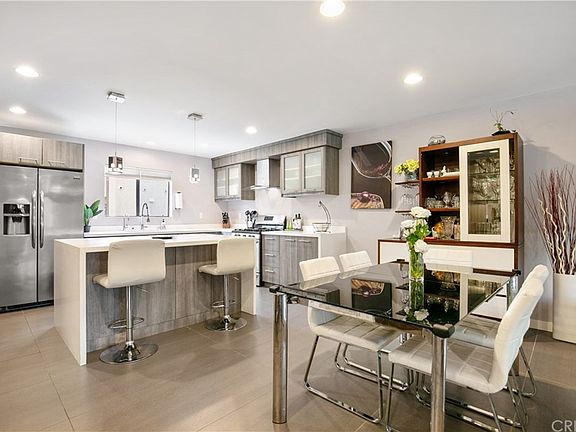 5th image of 21821 Burbank Blvd Unit 159