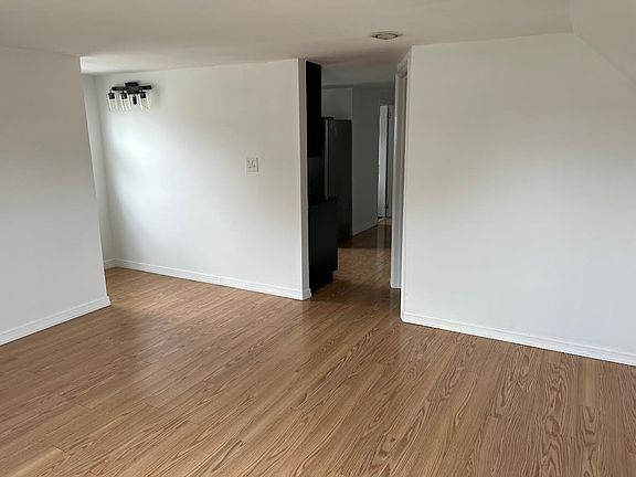 5th image of 34 Arlington St
