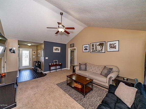 5th image of 863 Heritage Way