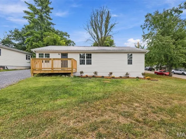 208 Elm St, Potosi, MO 63664