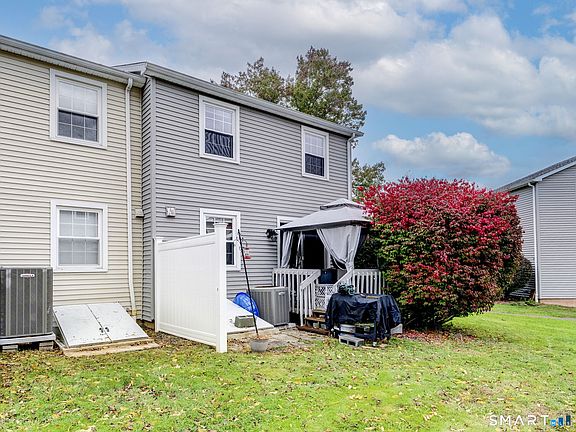 2nd image of 854 Long Hill Road #854